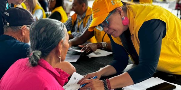 INDEMNIZACION-A-VICTIMAS-DEL-PARAMILITARISMO-600x300