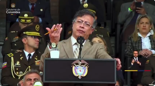 PETRO-EXHORTA-A-ESCAPAR