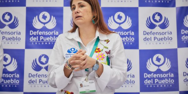 DEFENSORA-IRIS-MARIN-600x300