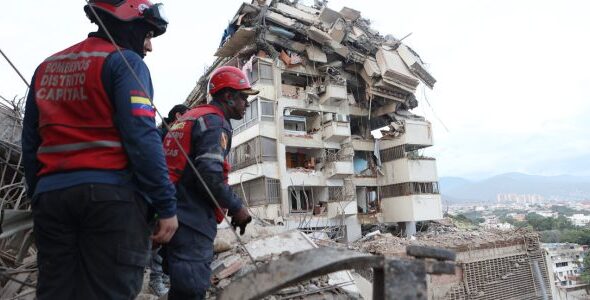 VENEZUELA-01-ESTRAGOS-DEL-TERREMOTO-Pedro-Mattey-600x300